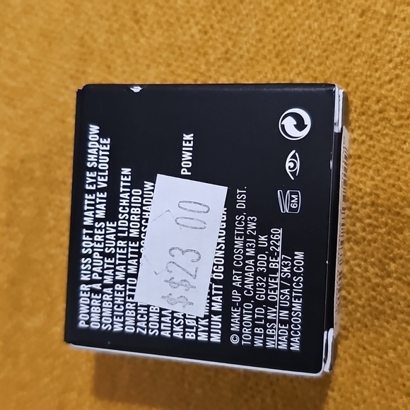MAC POWDER KISS EYESHADOW- MY TWEEDY - Picture 3 of 6